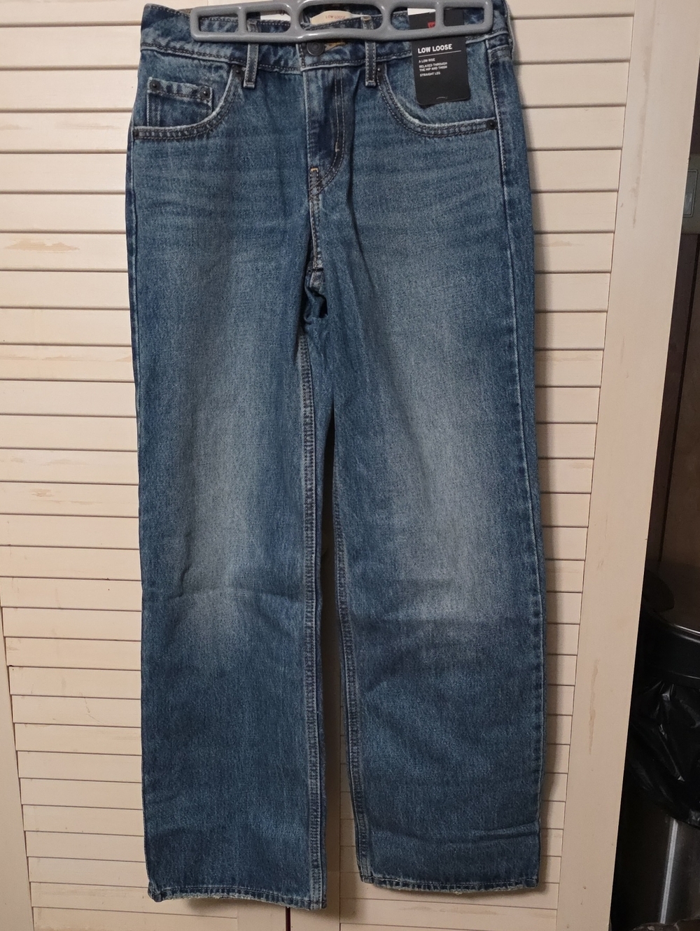 NWT Levi's Premium Low Loose Straight Wide Leg Jeans Blue 23x30 Y2K Style